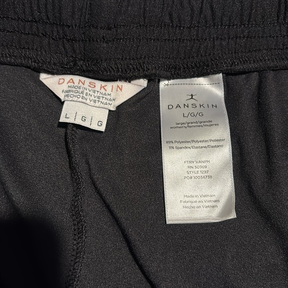 NWT Danskin Reverie Black Short - Picture 6 of 8